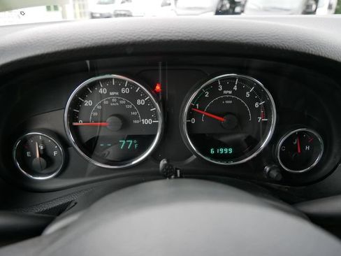 Used 2013 Jeep Wrangler Unlimited Sahara w/ Dual Top Group AWD/4WD image 30