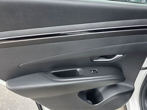 Used 2023 Hyundai Tucson SEL FWD image 14