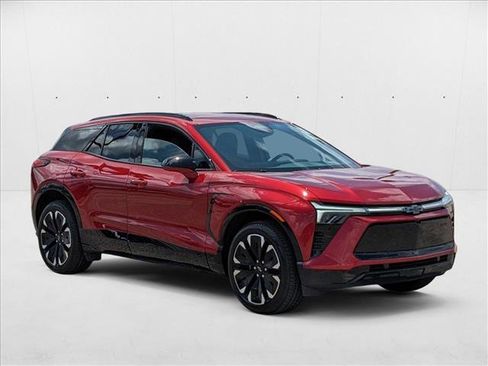 New 2025 Chevrolet Blazer EV RS image 5