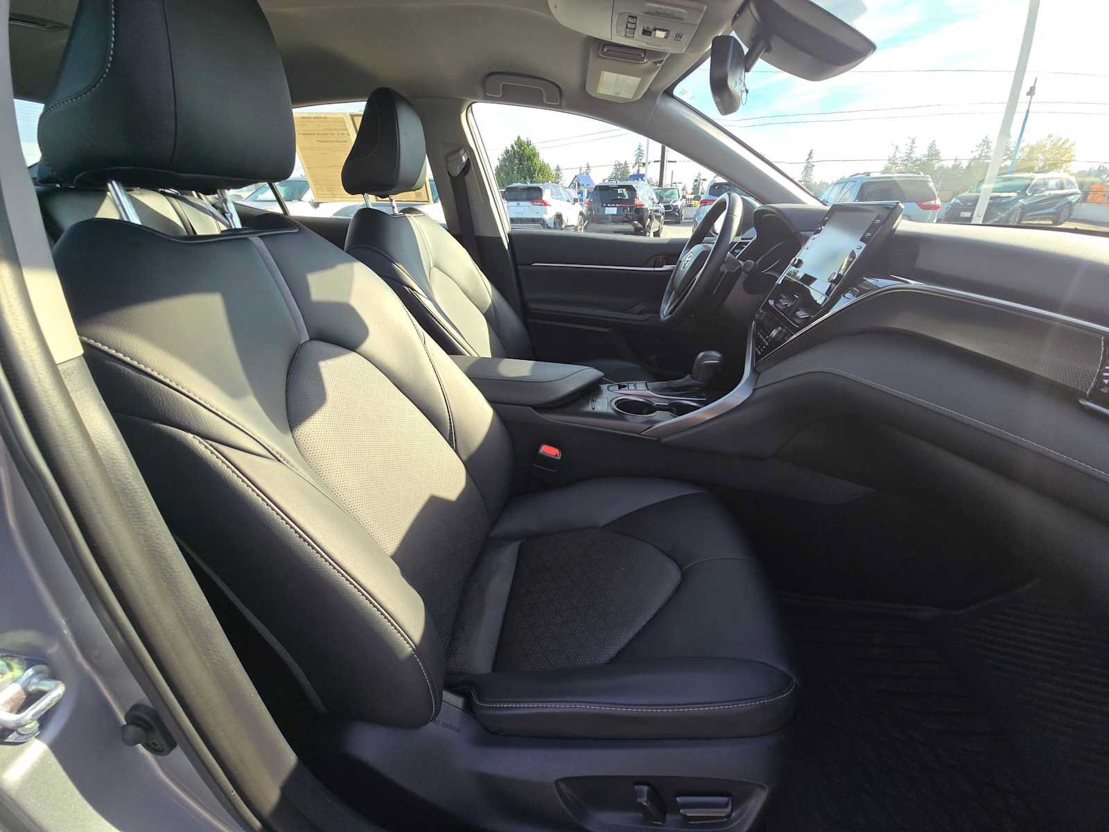 Used 2023 Toyota Camry XSE w/ Cold Weather Package FWD image 11