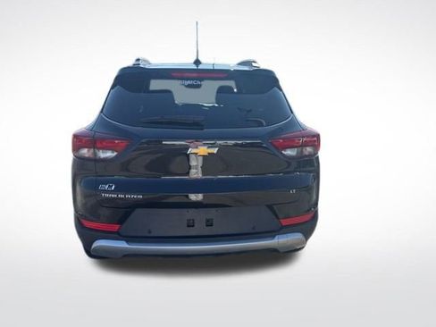 Used 2023 Chevrolet TrailBlazer LT w/ Convenience Package image 4