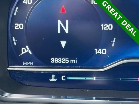 Used 2024 Chevrolet Suburban Z71 w/ Off-Road Capability Package image 19