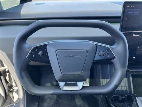 Used 2025 Tesla Cybertruck AWD Crew Cab image 14
