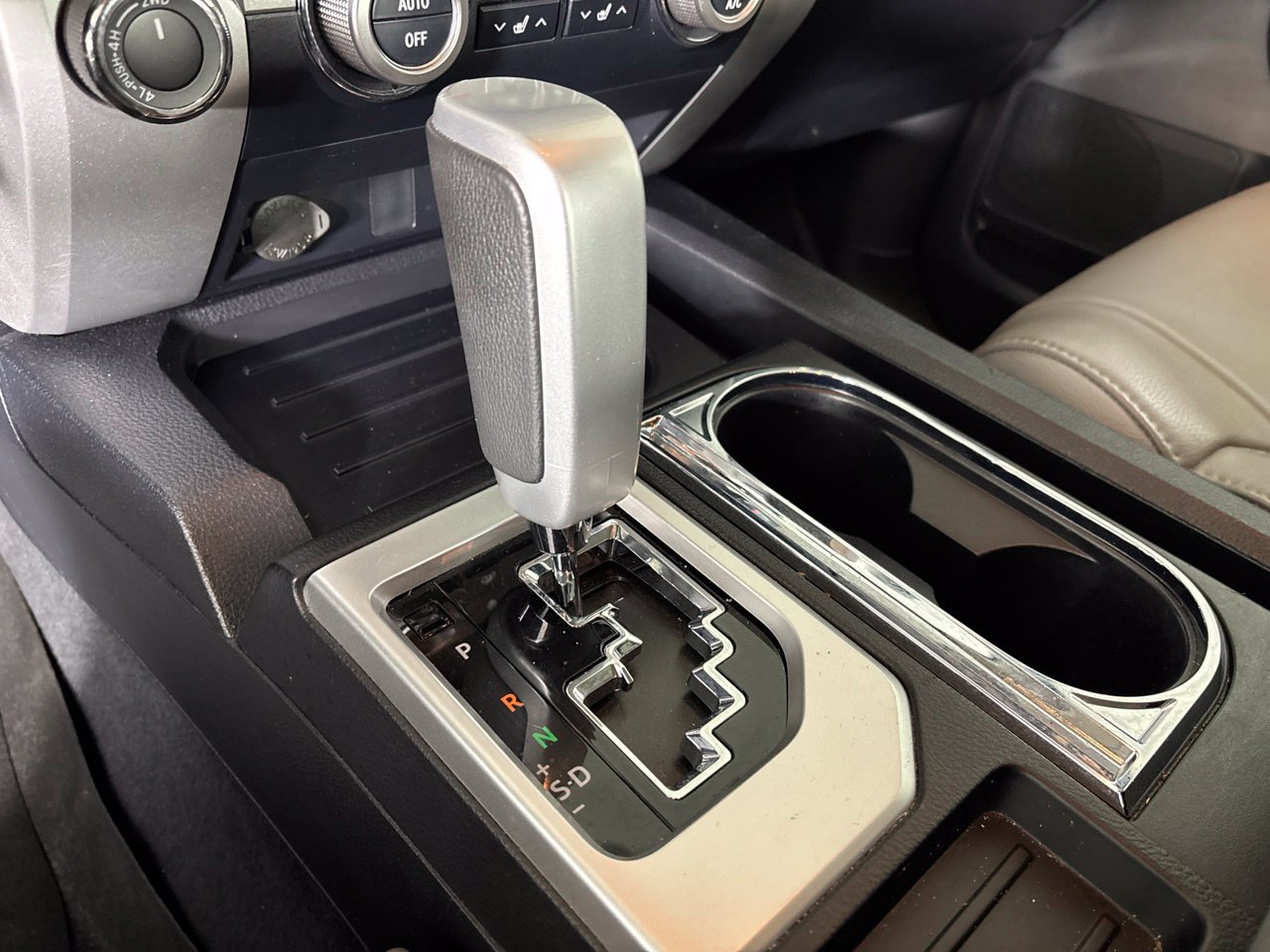 Used 2018 Toyota Tundra Limited AWD/4WD image 18