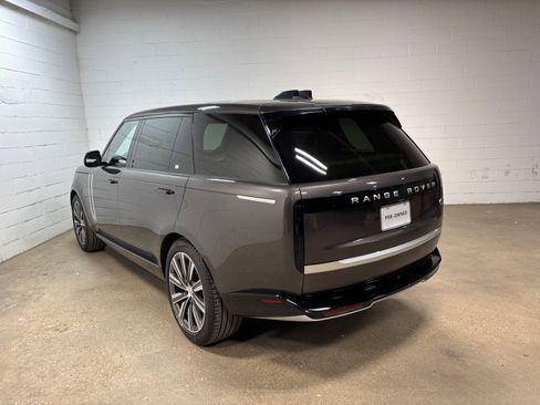 Used 2023 Land Rover Range Rover Long Wheelbase Autobiography AWD/4WD image 9