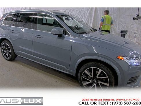 Used 2020 Volvo XC90 T6 Momentum w/ Protection Package Premier AWD/4WD image 1