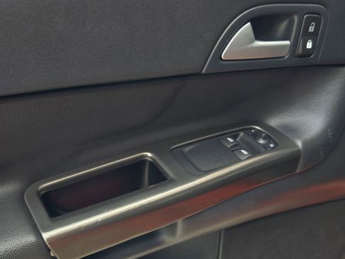 Used 2011 Volvo C30 FWD image 31