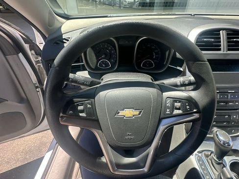 Used 2014 Chevrolet Malibu LS FWD image 2