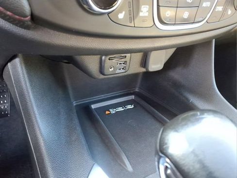 Certified 2023 Chevrolet Traverse RS AWD/4WD image 19