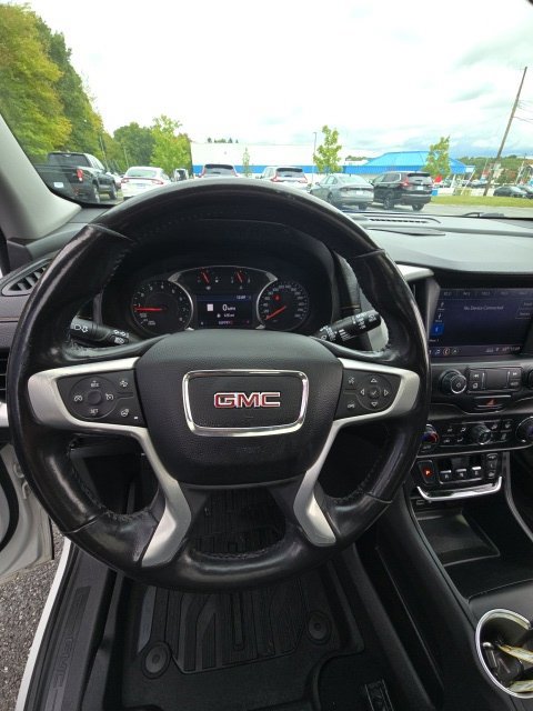 Used 2019 GMC Terrain SLT w/ GMC Pro Grade Package AWD/4WD image 14