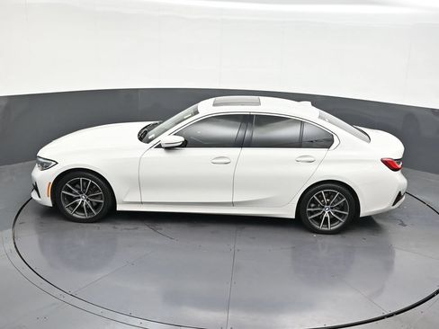Used 2021 BMW 330i Sedan w/ Convenience Package RWD image 17