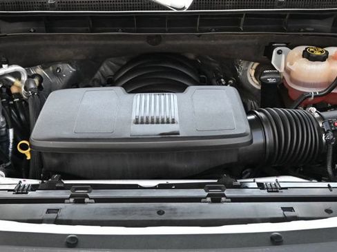 Used 2023 GMC Yukon SLT RWD image 26
