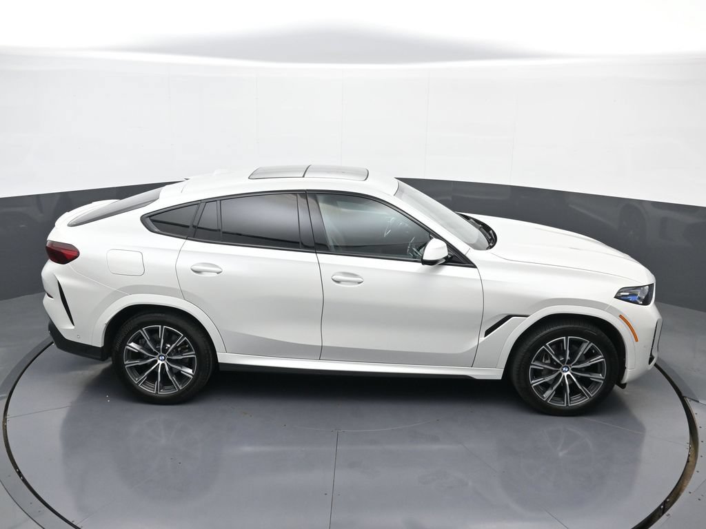 Used 2026 BMW X6 xDrive40i AWD/4WD image 37