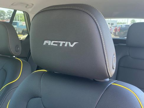 New 2026 Chevrolet Trax ACTIV w/ Sunroof Package FWD image 16