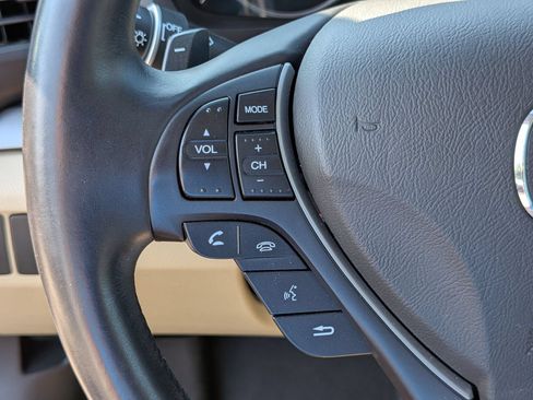 Used 2013 Acura ILX w/ Premium Package FWD image 18