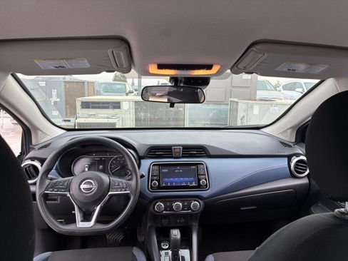 Used 2025 Nissan Versa SV FWD image 30