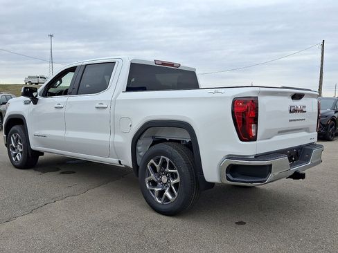 New 2026 GMC Sierra 1500 SLE AWD/4WD image 11