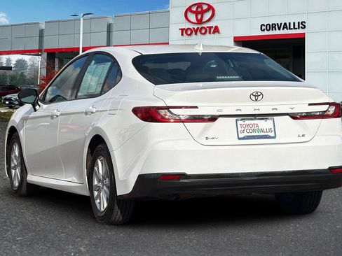 Certified 2025 Toyota Camry LE image 6