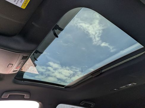 Used 2018 Volkswagen GTI S image 19