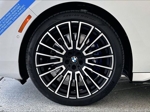 Used 2025 BMW 760i xDrive AWD/4WD image 10