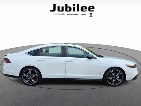 Used 2024 Honda Accord Sport image 35