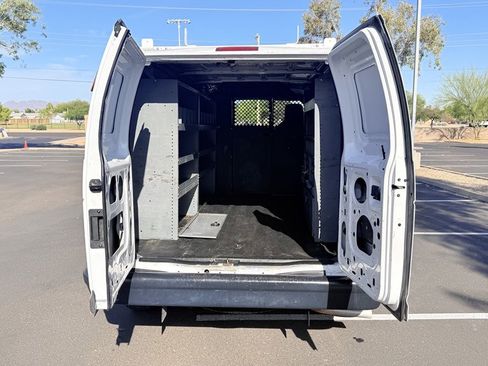 Used 2014 Ford E-150 and Econoline 150 image 5
