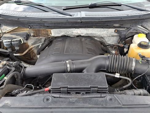 Used 2014 Ford F150 XLT w/ Equipment Group 302A Luxury AWD/4WD image 28