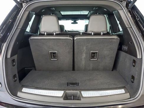 Used 2023 Cadillac XT6 Premium Luxury AWD/4WD image 31