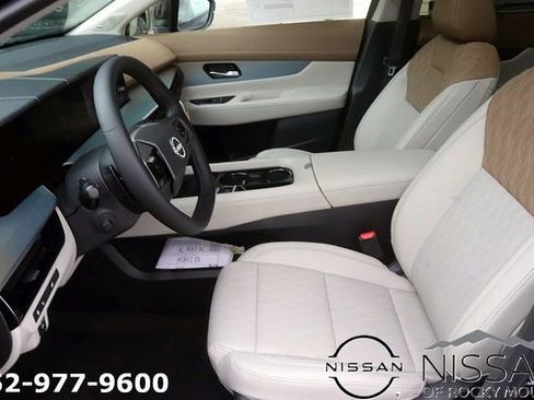 New 2026 Nissan Murano Platinum w/ Cargo Package AWD/4WD image 13