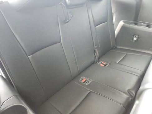 Used 2022 Toyota Highlander XSE FWD image 23