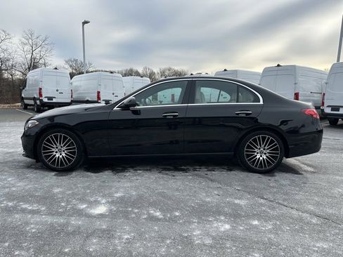 Used 2023 Mercedes-Benz C 300 4MATIC Sedan image 4