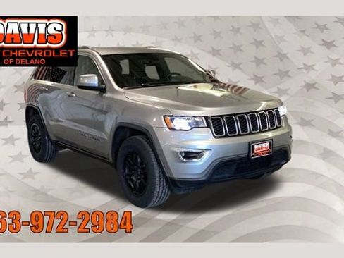 Used 2018 Jeep Grand Cherokee Laredo AWD/4WD image 1