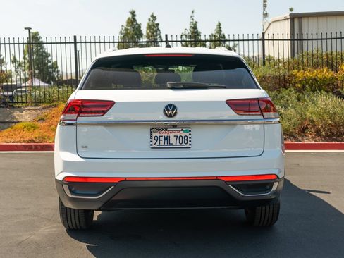 Used 2023 Volkswagen Atlas Cross Sport SE FWD image 9
