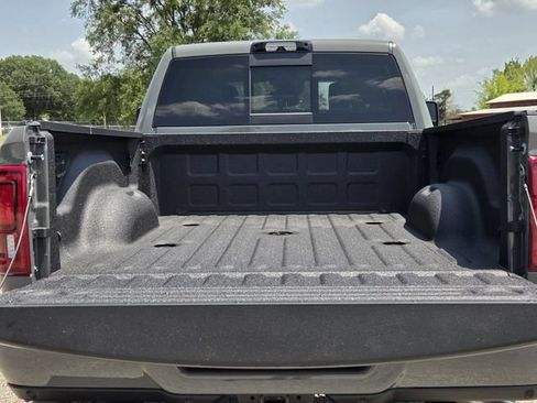 New 2026 RAM 2500 Laramie w/ Night Edition AWD/4WD image 8