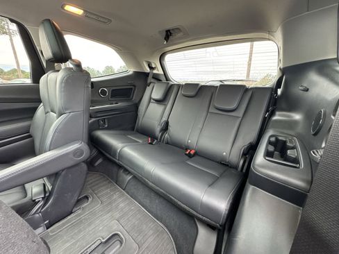 Used 2024 Subaru Ascent Limited w/ Technology Package image 32