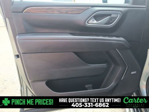 Used 2023 Chevrolet Suburban Premier image 22