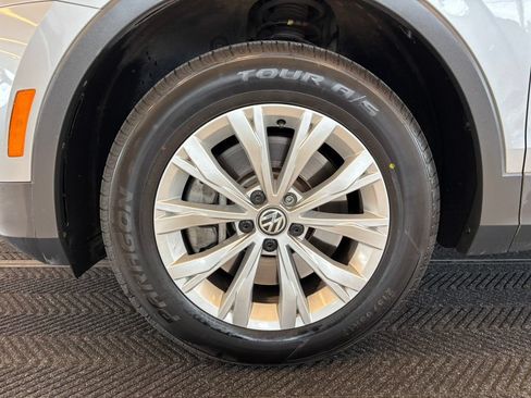 Used 2020 Volkswagen Tiguan S AWD/4WD image 12