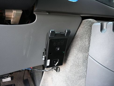 Used 2006 Ford E-150 and Econoline 150 RWD image 14