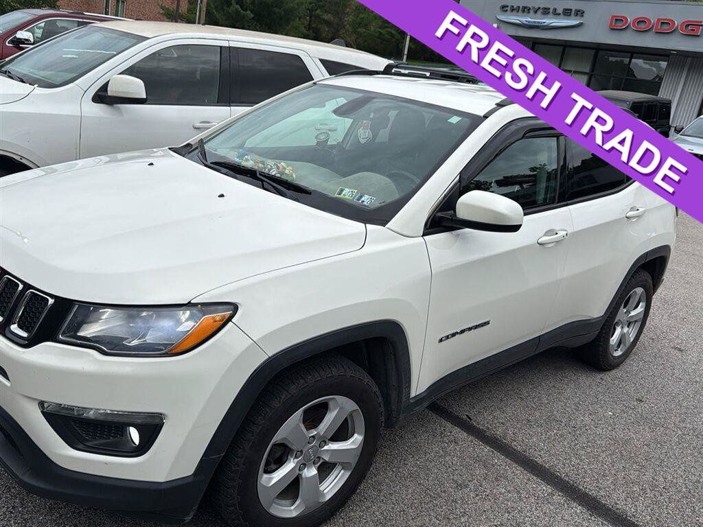Used 2019 Jeep Compass Latitude w/ Popular Equipment Group AWD/4WD image 1