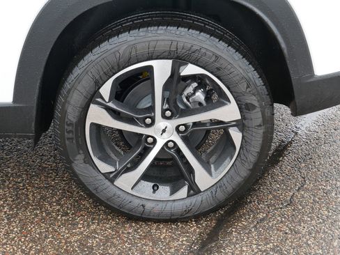 New 2026 Chevrolet Trax RS w/ Driver Confidence Package image 3