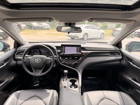 Used 2023 Toyota Camry SE AWD/4WD image 29
