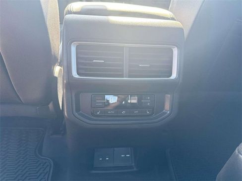 New 2026 Volkswagen Atlas SEL Premium R-Line AWD/4WD image 17