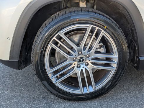 Used 2020 Mercedes-Benz GLS 450 4MATIC image 10