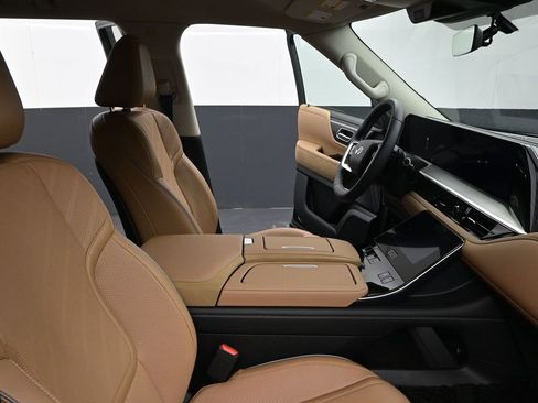 New 2026 INFINITI QX80 Luxe w/ Exterior Package image 18