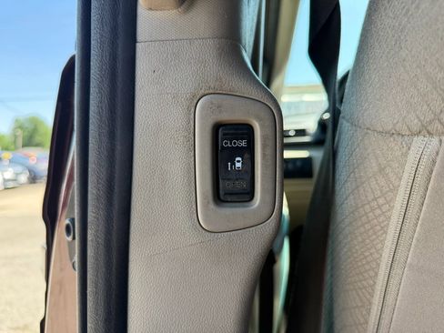 Used 2015 Honda Odyssey EX image 41