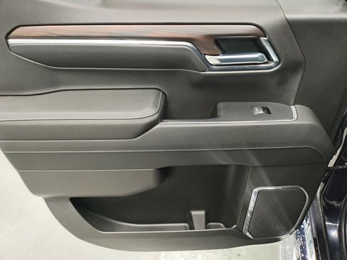 Certified 2022 GMC Sierra 1500 SLT w/ SLT Convenience Package image 27