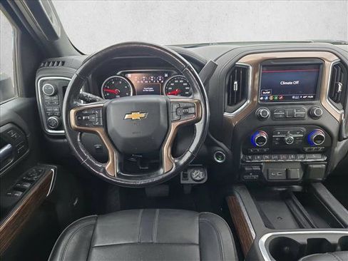 Used 2022 Chevrolet Silverado 2500 High Country w/ Safety Package II AWD/4WD image 12