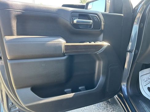 Used 2021 Chevrolet Silverado 1500 RST w/ Z71 Off-Road Package image 11