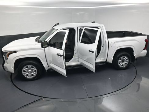 Used 2025 Toyota Tundra SR w/ SR Tow Package AWD/4WD image 26