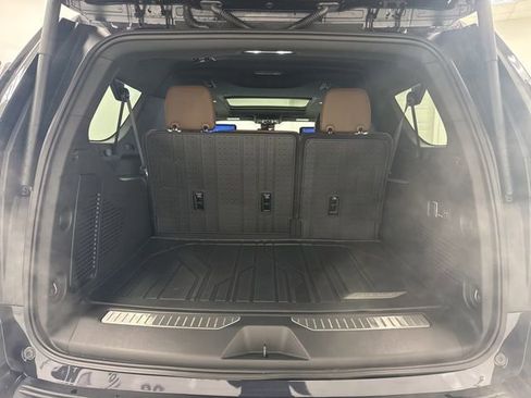 Used 2026 Chevrolet Suburban High Country image 33